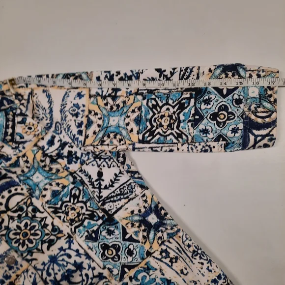 Chico's Size 2 Button Up Blazer Jacket Blue White Medallion 3/4 Sleeve Sz L Arts - Picture 11 of 14
